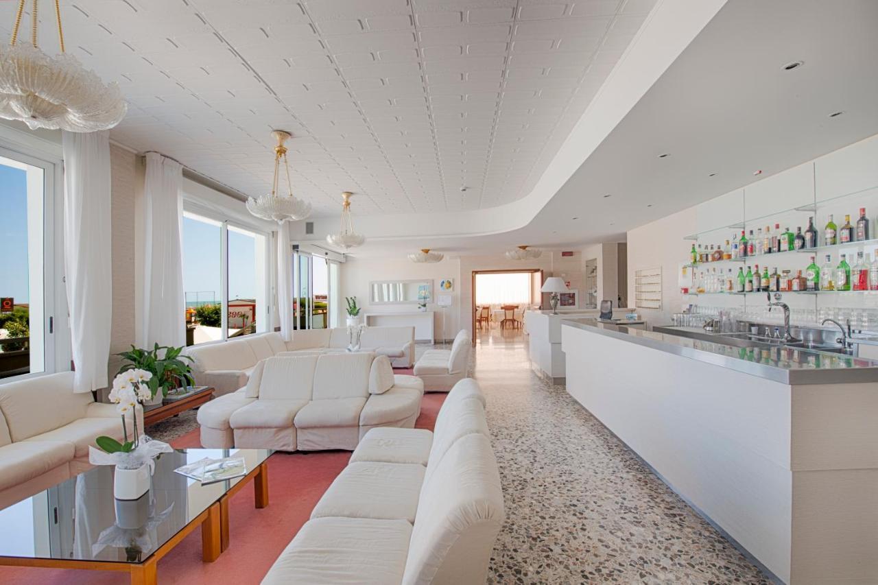 Hotel Continental ミラノ・マリッティマ エクステリア 写真